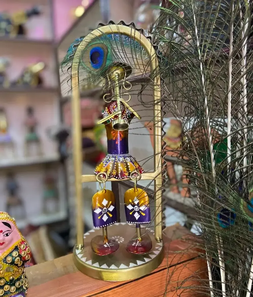 Puppet statue brass