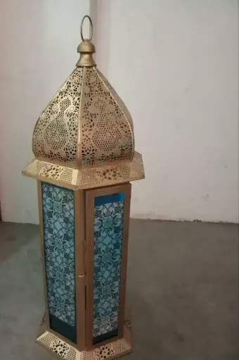 Door hanging lamp